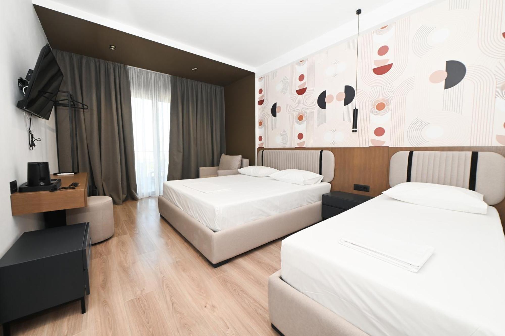 Monun Hotel Ksamil Exterior photo